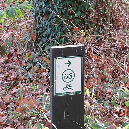 Het Koetshuis
